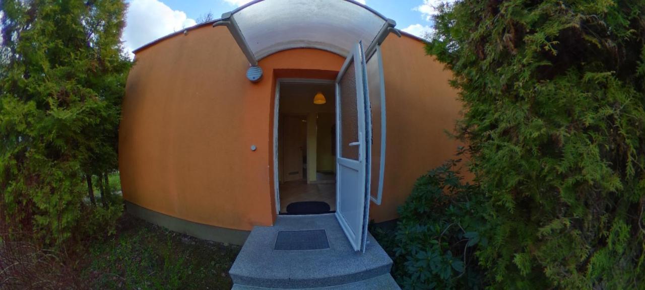 Apartments In Der Kopenhagener Strasse Росток Екстериор снимка