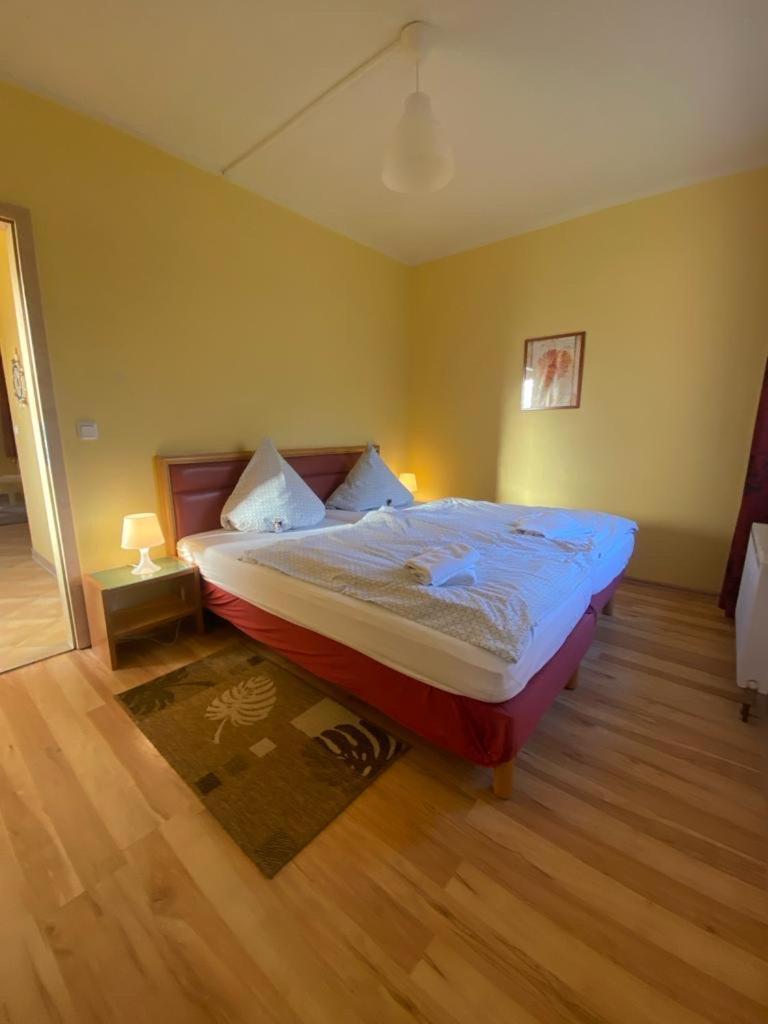 Apartments In Der Kopenhagener Strasse Росток Екстериор снимка